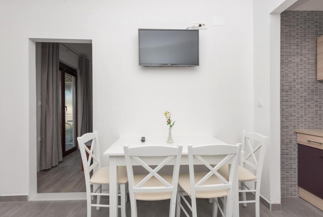 Tonka Apartments Gradac  Esterno foto